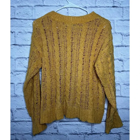 American Eagle yellow knit crew neck pullover soft sweater, size XS. - Picture 4 of 9